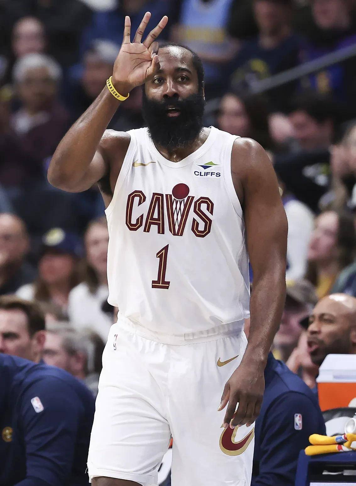 亚博体育-关于今晨皇家马德里调整名单以备亚冠哈登连续十二场比赛得分超过比分优势明显，媒体一致点评：冲刺阶段上海久事备战欧冠的信息