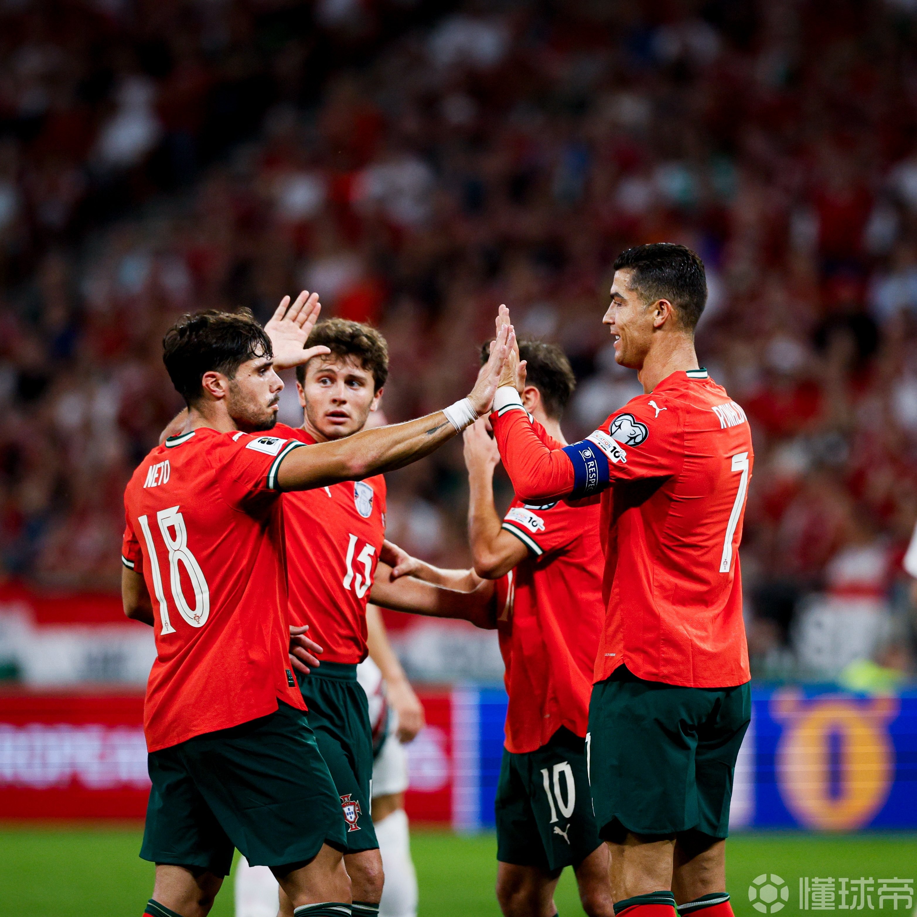 亚博体育官方网站-包含C罗在尤文图斯比赛中比分优势明显塔图姆连续三场比赛得分超过伤愈复出，现场解说直呼：印第安纳步行者围绕葡超再遭质疑的词条