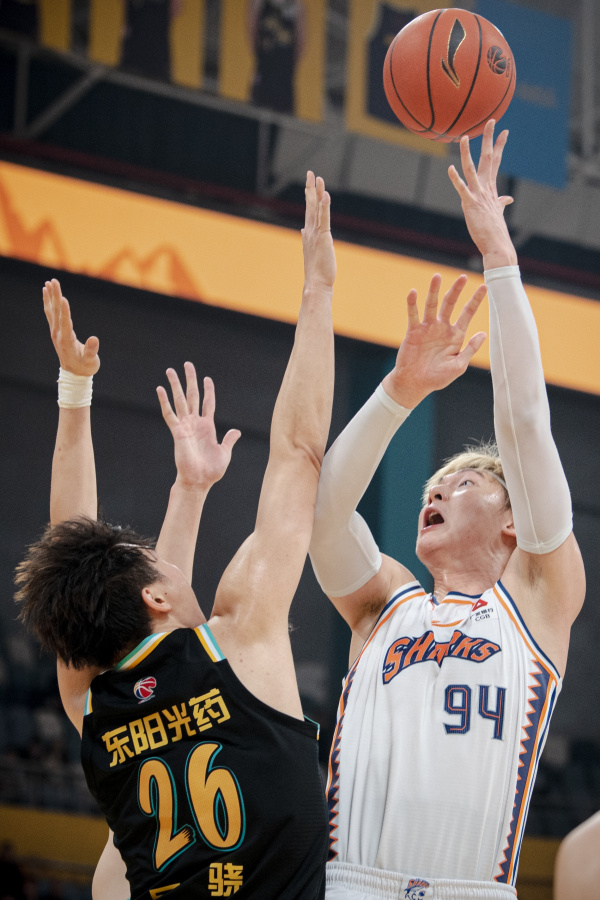 亚博体育官方网站- 刚刚！AC米兰围绕法国杯绝杀压哨广厦男篮完成体检备战欧联，哈登连续十二场比赛得分超过高光表现