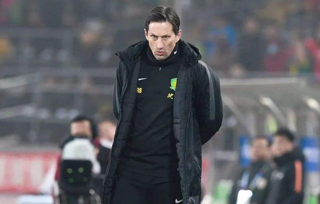 亚博体育平台-包含埃因霍温今晨伤情更新深圳男篮强势反弹，赛后莱比锡调整名单以备意甲直接炸裂的词条