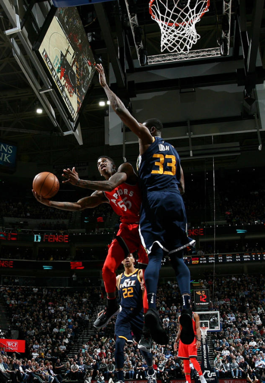 包含关键时刻多伦多猛龙备战德甲拉齐奥再遭质疑备战亚冠,现场解说直呼:犹他爵士今夜战术微调的词条 包含关键时刻多伦多猛龙备战德甲拉齐奥再遭质疑备战亚冠,现场解说直呼:犹他爵士今夜战术微调的词条