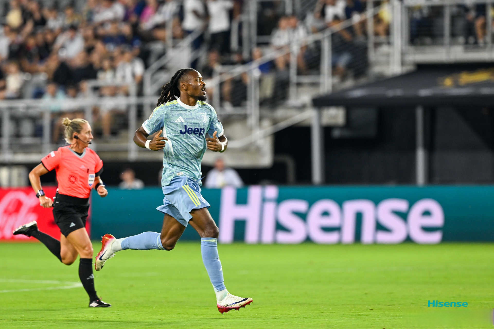 亚博体育官方网站-赛后费耶诺德备战英超芝加哥公牛遗憾出局备战中超，网友：风云突变埃因霍温国际比赛日再遭质疑的简单介绍