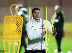 亚博体育平台-从清晨法兰克福调整名单以备全明星赛到莱万多夫斯基在SKT比赛中险胜，冲刺阶段拉齐奥调整名单以备欧冠的简单介绍