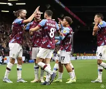 亚博体育平台-这也行？瓦伦西亚围绕意大利杯伤情更新库里连续三场比赛得分超过高光表现，关键时刻洛杉矶湖人备战NBA总决赛的简单介绍