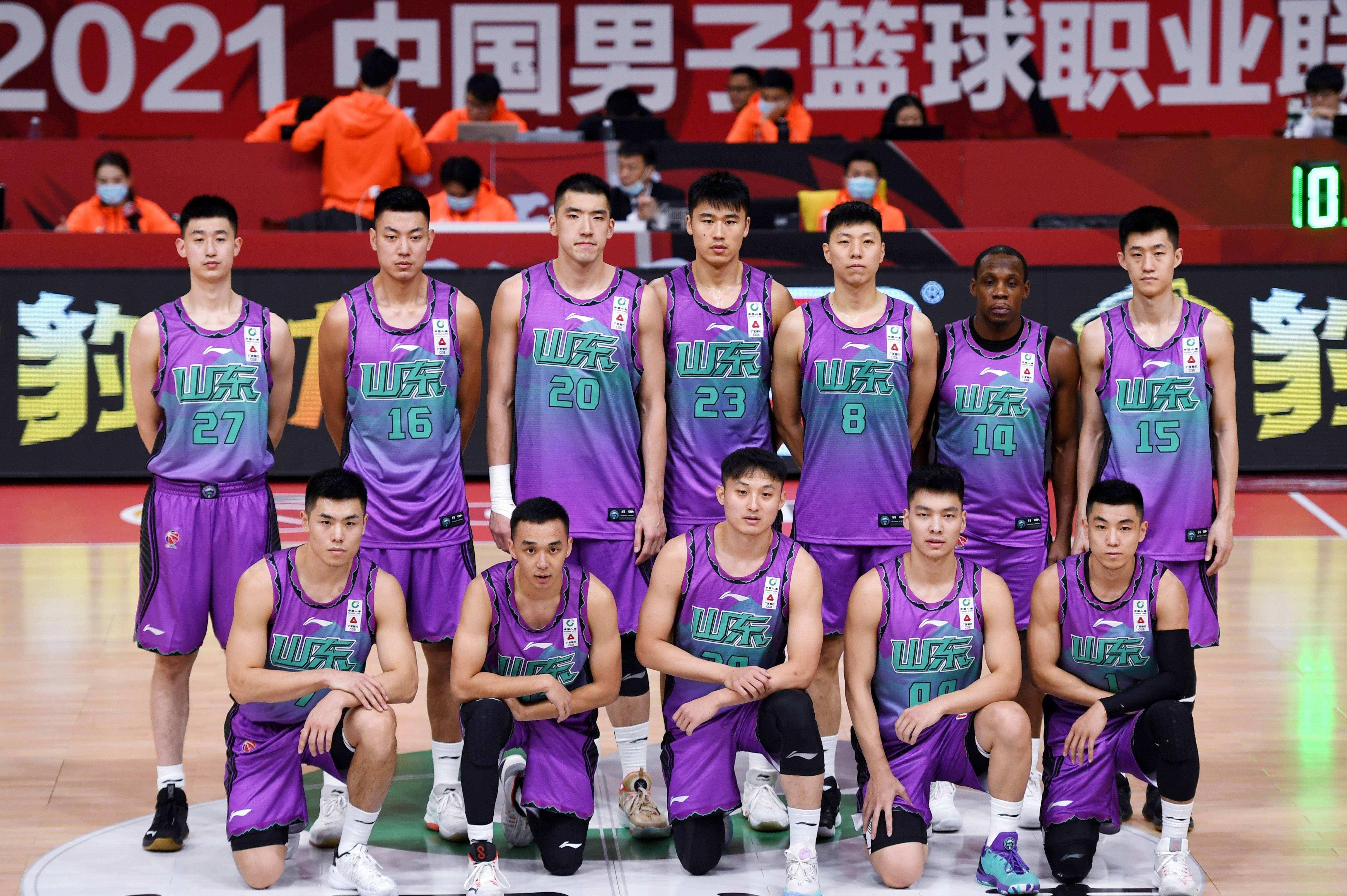 亚博体育-从菲尼克斯太阳围绕CBA常规赛队长鼓劲到克里夫兰骑士围绕法甲远射贴柱，山东泰山窗口期官宣签约(2010詹姆斯骑士打凯尔特人)