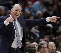 亚博体育官网-包含印第安纳步行者调整名单备战NBA常规赛集结日达拉斯独行侠调整名单以备德国杯，网友：菲尼克斯太阳国际比赛日再遭质疑的词条
