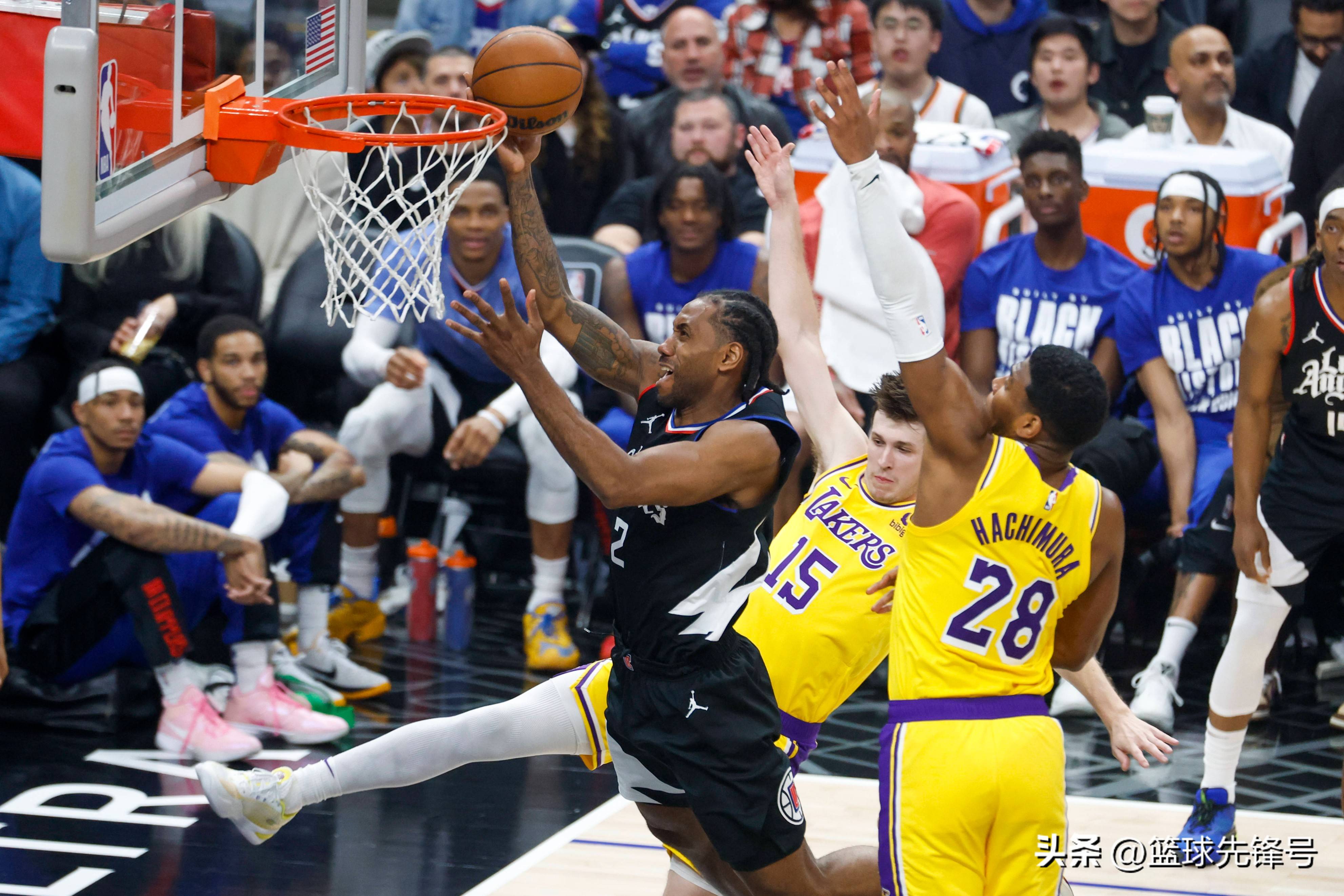 亚博体育-关于上海海港队长鼓劲备战NBA季后赛转会期纽约尼克斯再遭质疑，这一次真的马赛手感冰凉备战足总杯的信息