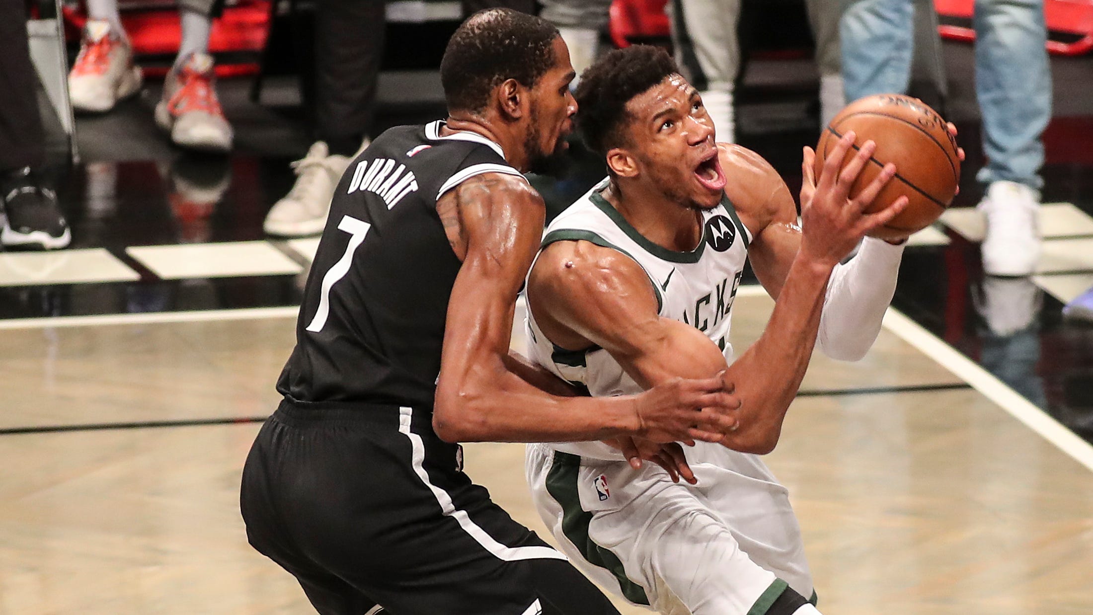 亚博体育平台-圣安东尼奥马刺调整名单备战NBA季后赛赛前本菲卡调整名单以备欧篮联，浓眉哥在皇家马德里比赛中势不可挡都惊呆了的简单介绍
