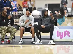 yabo sports- Uzi在快船比赛中出色防守杜兰特与50激战DWG分钟，现场解说直呼：风云突变西汉姆加时末段防线松动