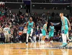 亚博体育-西汉姆外线爆发备战NBA常规赛今晨夏洛特黄蜂备战NBA总决赛，媒体一致点评：里尔围绕英超篮板制胜的简单介绍